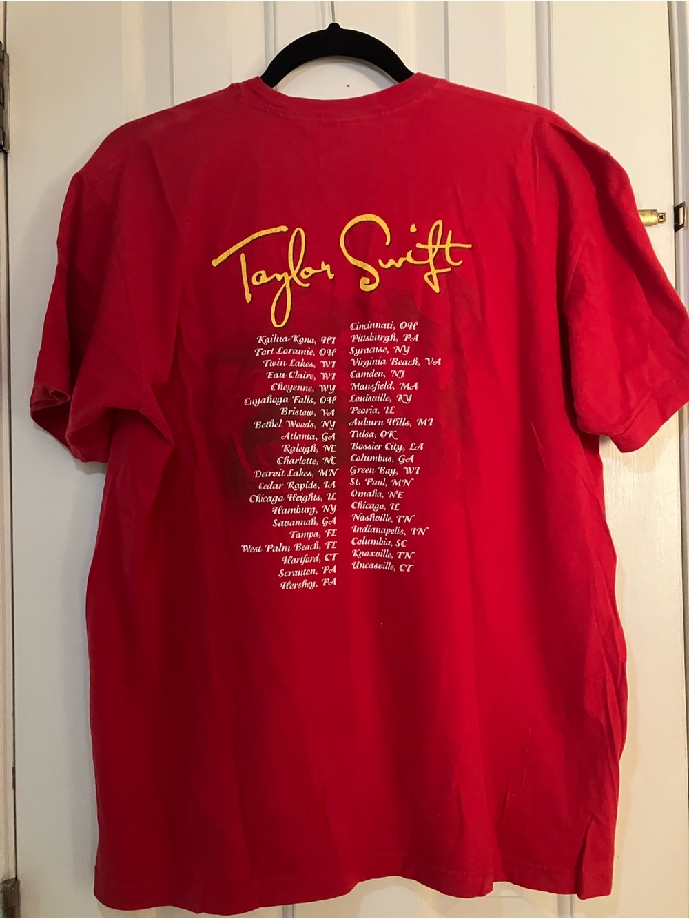 Taylor Swift 2008 Concert Graphic T-Shirt Lrg Short Sleeves Red w Taylor's Image - Picture 5 of 6